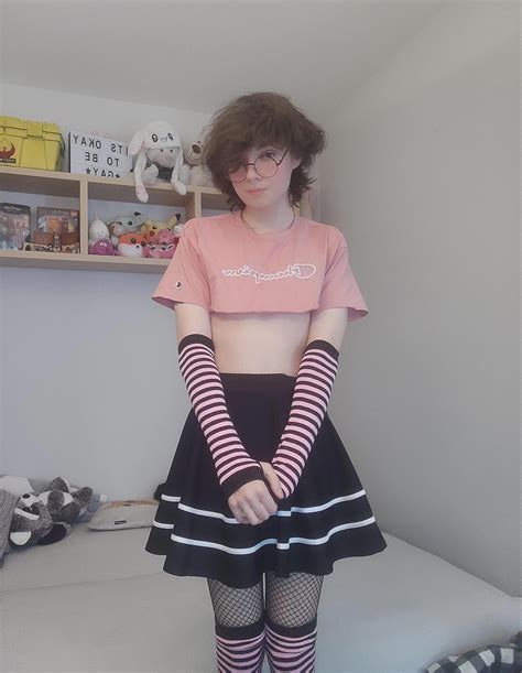 Femboy cuckold nude flashing Telegram preview