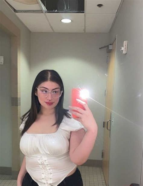 Iri_who comm onlyfans Telegram channel preview