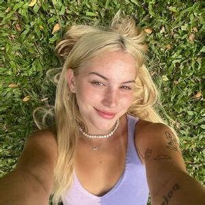 OnlyFans content preview on domain