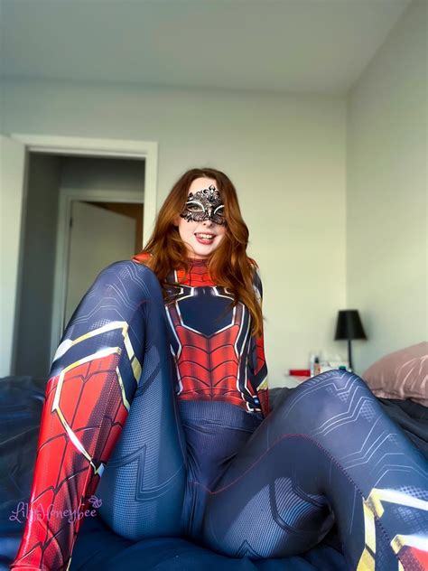 Lilyhoneybee2 nude onlyfan leam Telegram channel preview