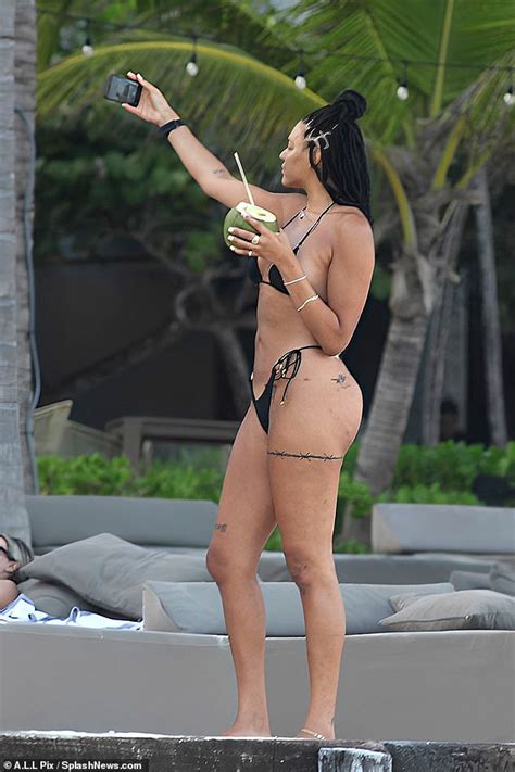 Liz cambage leaked fans onlyfans sexy leaks Telegram channel preview
