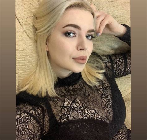 Lovlybamb onlyfans nude pic Telegram channel preview