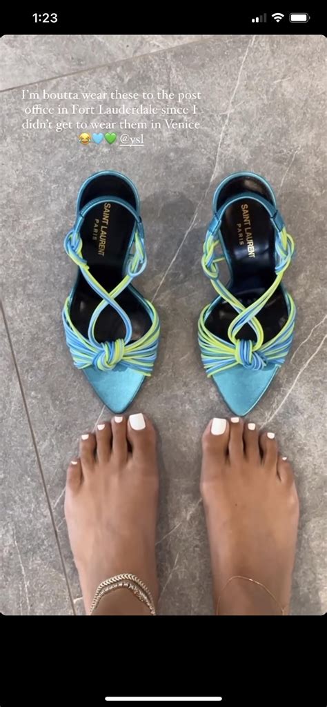 Mia khalifa feet pics onlyfans port Telegram channel preview