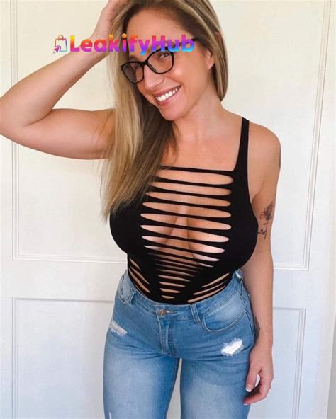Norarosejean lesbian raw leaks Telegram channel preview