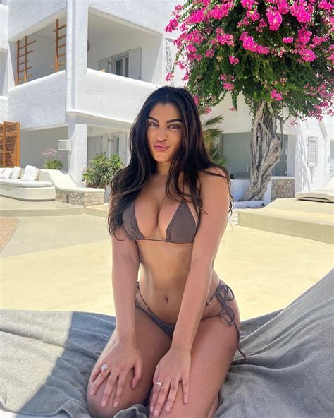 Parmidashahh leaked only fans Telegram channel preview