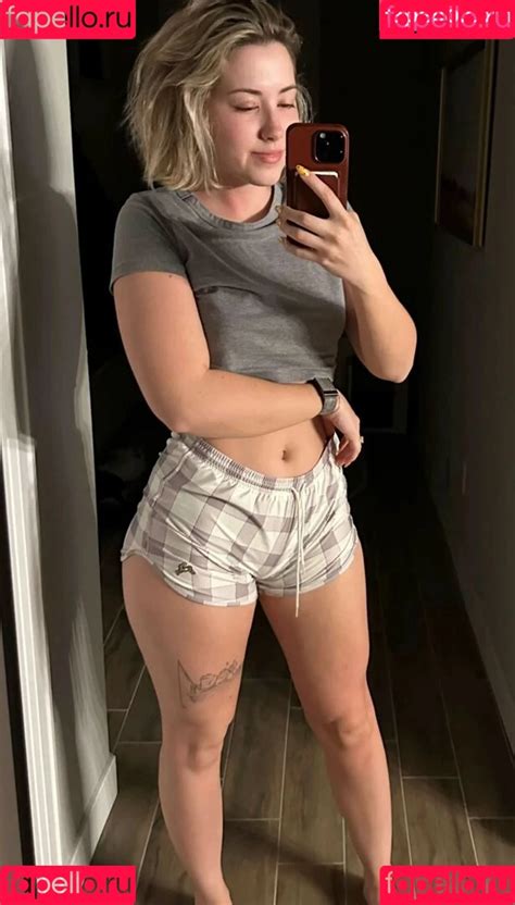 Pineapplebrat simpcity leaks onlyfan Telegram channel preview