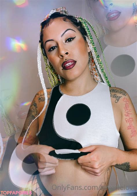 Reverielove leaked onlyfans pack Telegram channel preview
