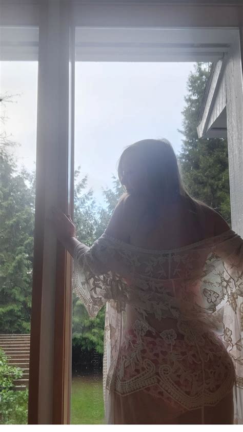 Rosiee mquinn videos onlyfans Telegram channel preview