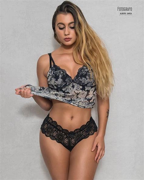 Saray robles only vault Telegram channel preview