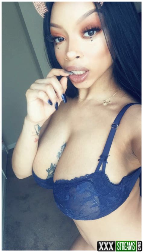 OnlyFans content preview on domain