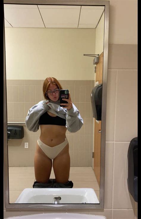 Strawberrybebby leaked snaps Telegram channel preview