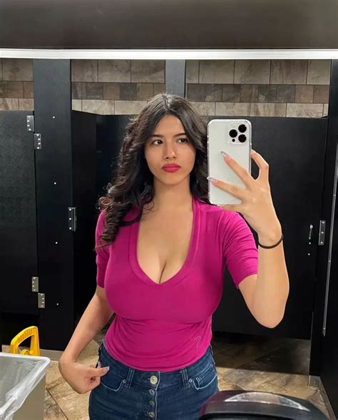 Strawbxrryy1 leaked only fans Telegram preview