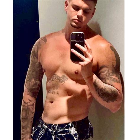 Tyler baltier gay por Telegram preview