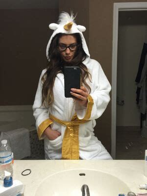 Wildernerdier leaks nude patreon leaked Telegram preview