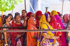 navrata anual indianas acima mujeres ingang omhoog rij indias jaarlijkse vormen vrouwen indische queue annual casta shudras cuarta amer hinduism