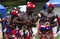nigerian igbo dance nigeria culture people ibo traditional men who cultures harcourt port around community shutterstock lorimer worldatlas perform editorial