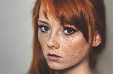 freckles ginger redheads freckle freckled haired roux rousses heads sommersprossen bikinis rousse gingers females nudity