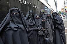 muslim women burqa face burqas islamic australia veil wearing niqab klan klux ku men outfit wives parliament conservative months learn
