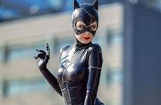 catwoman sexy costume cosplay costumes cat woman hot latex halloween girl cosplayer pfeiffer michelle cosplays batman 1992 adult returns deviantart