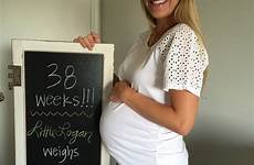 weeks pregnant far along days