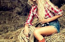 cowgirls blonde coiffure poses astonishing portraits sexys oeste vaqueros desde zszywka vaquera horsemoja dukes designzzz having glamradar verat enregistrée