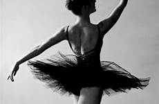 ballerina danse poses classique ballerinas derriere tendu wikigrewal balet jesse scales balletnews