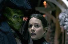 doctor vastra who jenny madame lesbian geekgirlcon scene kiss panels rainbow queer cinemablend censored gets