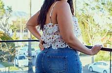 curvy jeans pants