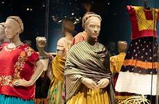 frida kahlo dress fashioning retrospective special