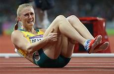 oops sports moments sally pearson joy women moment cried tears winning australia gold after girls hurdles olympics embarrassing most popsugar