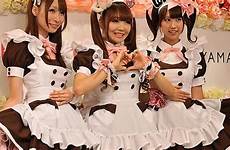 maid poop korea cafes waitresses serunya berkunjung cuteness japonesas meninas jeito akihabara science sumber