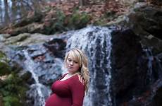 pregnancy photography waterfall baltimore maternity portraits stunning