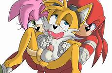 tails knuckles penis