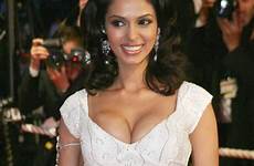 bollywood boobs big actress industry film her rakhi sawant bra