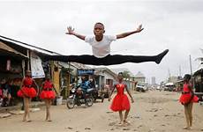 nigerian madu anthony barefoot went fellow lagos dancers dances