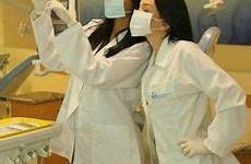 assistants dentists flügel handschuhe kostüm zahnspangen masken schürze