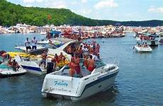 cove party lake ozarks ozark boats mo coves boat missouri water labor happened america credit boatplanet