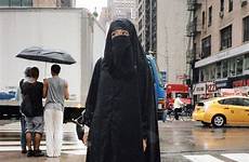 burqa hijab niqab veil muslim burka niqabi jenis arab chadar terkenal wore walked around