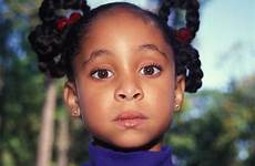 raven symone young girl visit cosby show eye