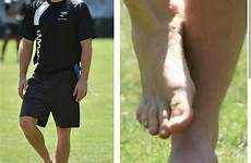 barefoot wikifeet harrys