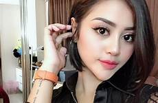 ayu tania siregar menggoda