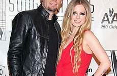carat kroeger ring avril lavigne anniversary diamond gets chad popped question had who
