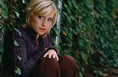 allison mack hot wallpapers article share