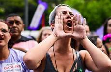 feministas direitos protesto mulheres mulher pelos adesivos broches