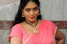 hot aunty telugu indian actress jayavani latest saree gummadi