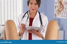 ginecologo exam ospedale esame paziente giapponese esamina stanza gynecology gynecologist examine medico