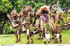 danza ritual tribu papuan
