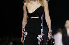 hadid gigi boob slip fashion topless oops through runway versace milan show nipple nip mom nipslip thefappening bella hot throu