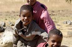 ethiopian garçons alamyimages garcons ethiopiens alamy