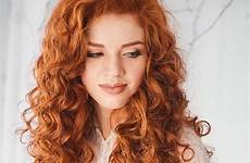 red curly long hairstyle redhead women hair beautiful redheads haare rote ginger woman gorgeous girl beauty color rousses tumblr national